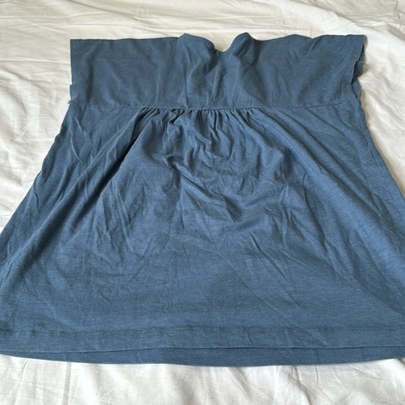 Gap Women's Blue Flutter Short Sleeve Top Small Embroidered - Picture 6 of 8